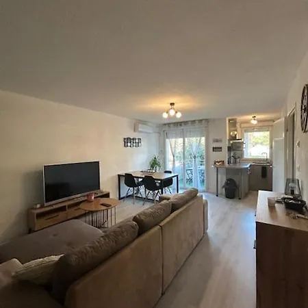 Apartmán T2 Cosy, Calme Et 2 Parking Prive Avec Piscine *