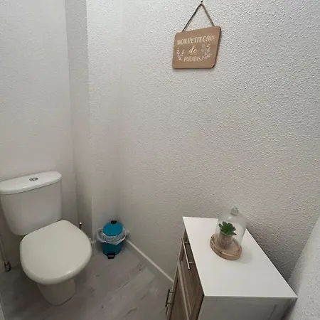 T2 Cosy, Calme Et 2 Parking Prive Avec Piscine Lägenhet *