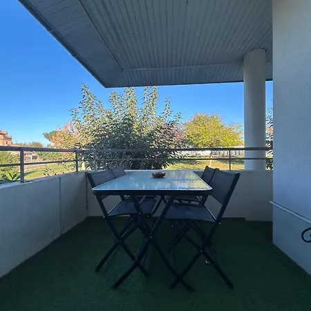 T2 Cosy, Calme Et 2 Parking Prive Avec Piscine