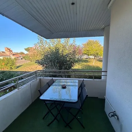 Apartmán T2 Cosy, Calme Et 2 Parking Prive Avec Piscine *